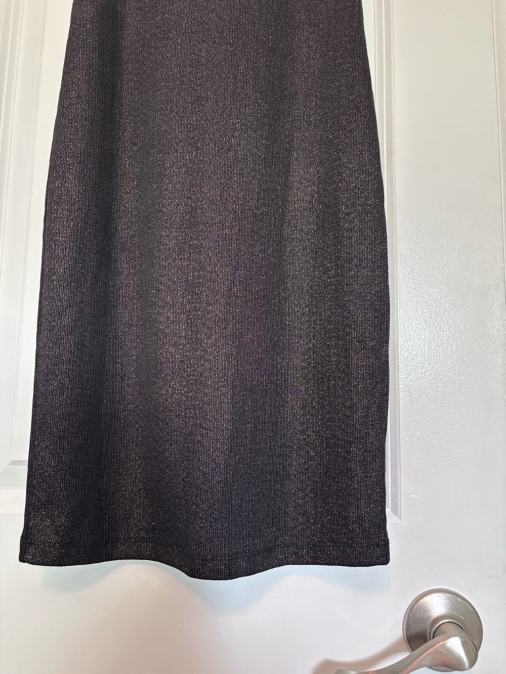 Forever 21 Sleeveless Black Metallic Sheath Dress Size Small - Picture 4 of 11
